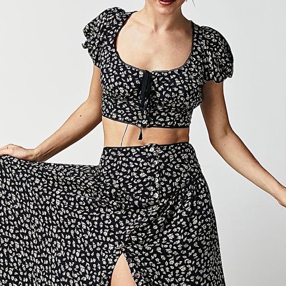 Free People Dresses & Skirts - EXC • Free People Easy To Love Set in Black Floral •